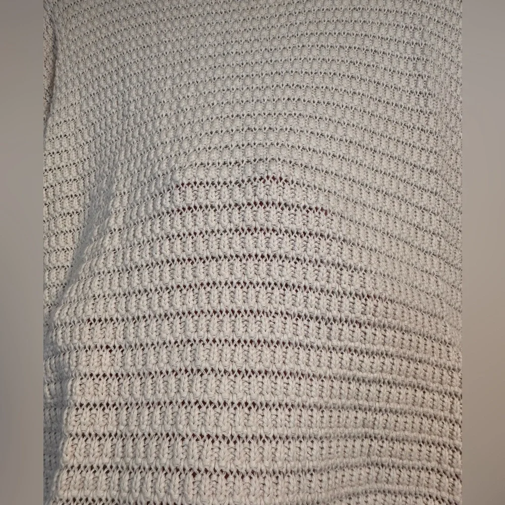 Universal Thread Sweater - Picture 3 of 4